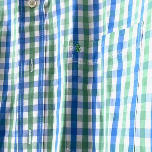 NEW IZOD Casual Gingham Button Down - Picture 3 of 4